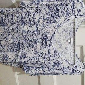 short sleve white/blue marbel shirt